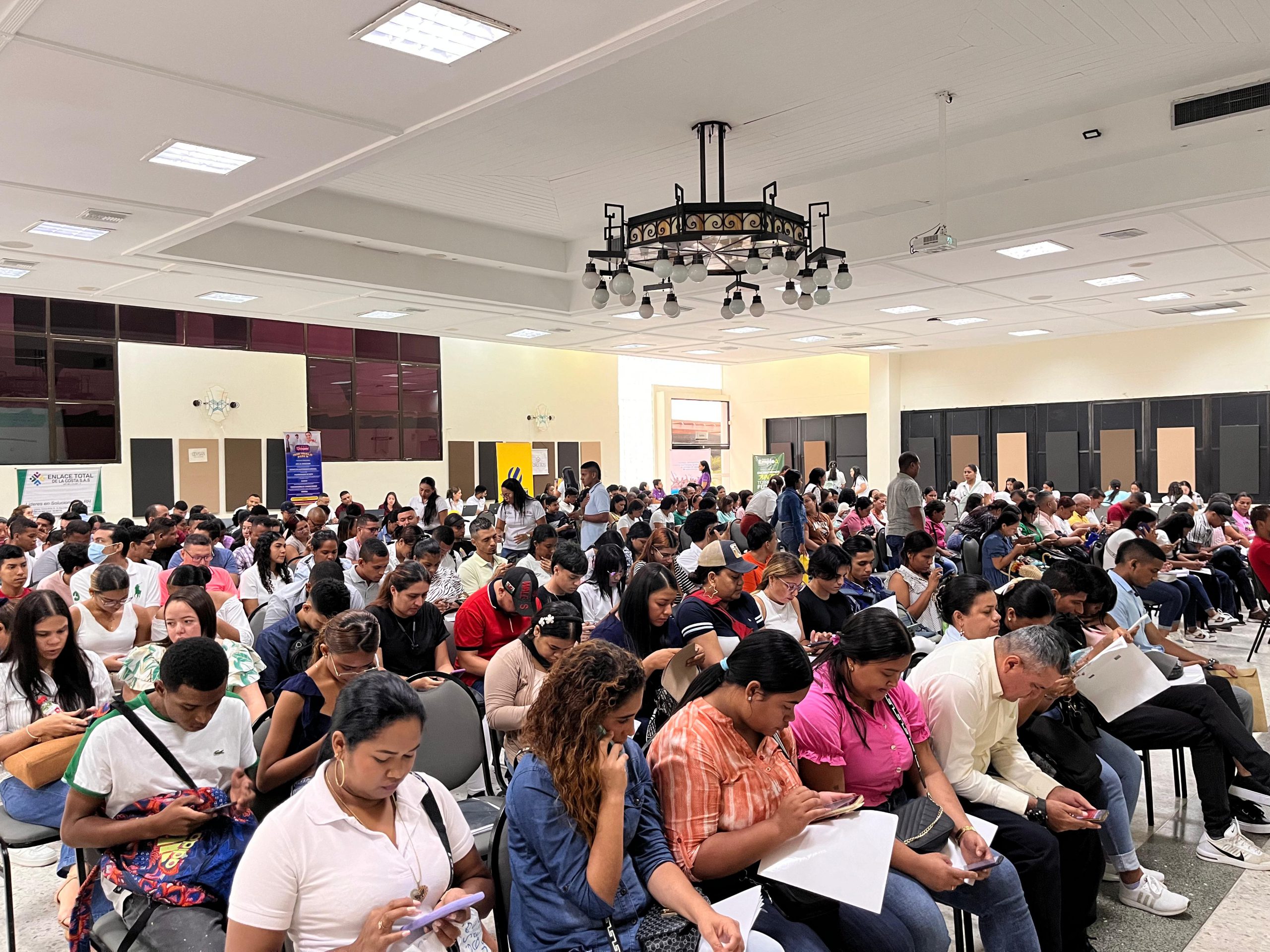 Resultados importantes: Feria de Empleo de Combarranquilla fue un éxito